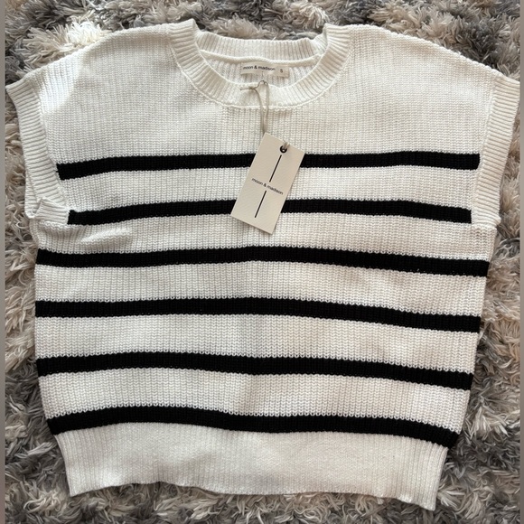 moon & madison Sweaters - Moon & Madison Cream Knit Sweater